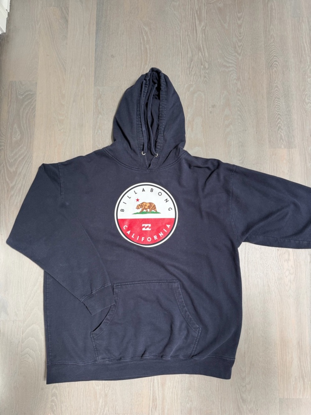Men's Billabong Navy Crewneck Hoodie with California Crest, GUC, XXL